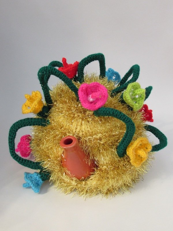 Christmas Tinsel and Fairy Lights Tea Cosy - Image 8