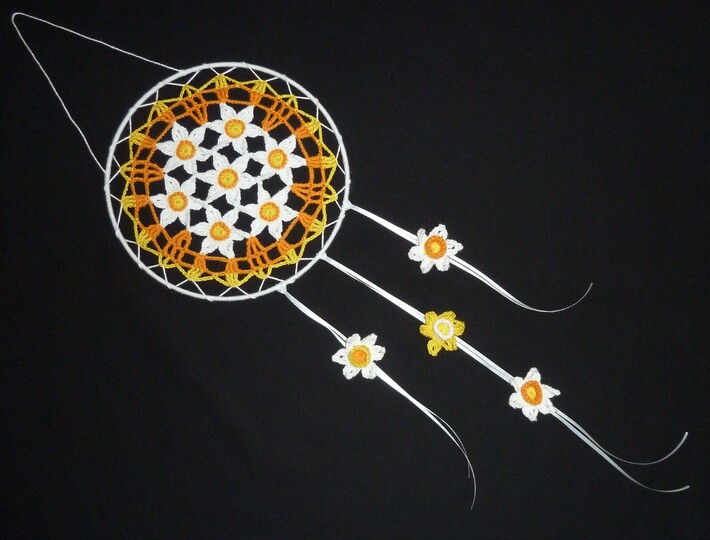 Häkelanleitung - Traumfänger Osterwiese