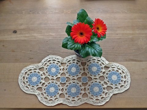 Tischdecke aus Elementen