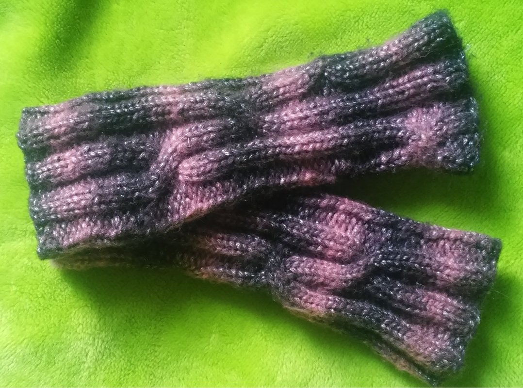 Anleitung Beinstulpen im Zopfmuster gestrickt