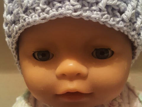 Süße Babymütze mit Reliefstäbchen (Newborn 0-2 Mon.)