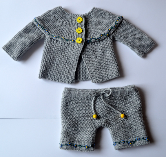 BABY SET - JÄCKCHEN "VERGISSMEINNICHT" UND KURZHOSE IN DREI GRÖßEN * STRICKANLEITUNG