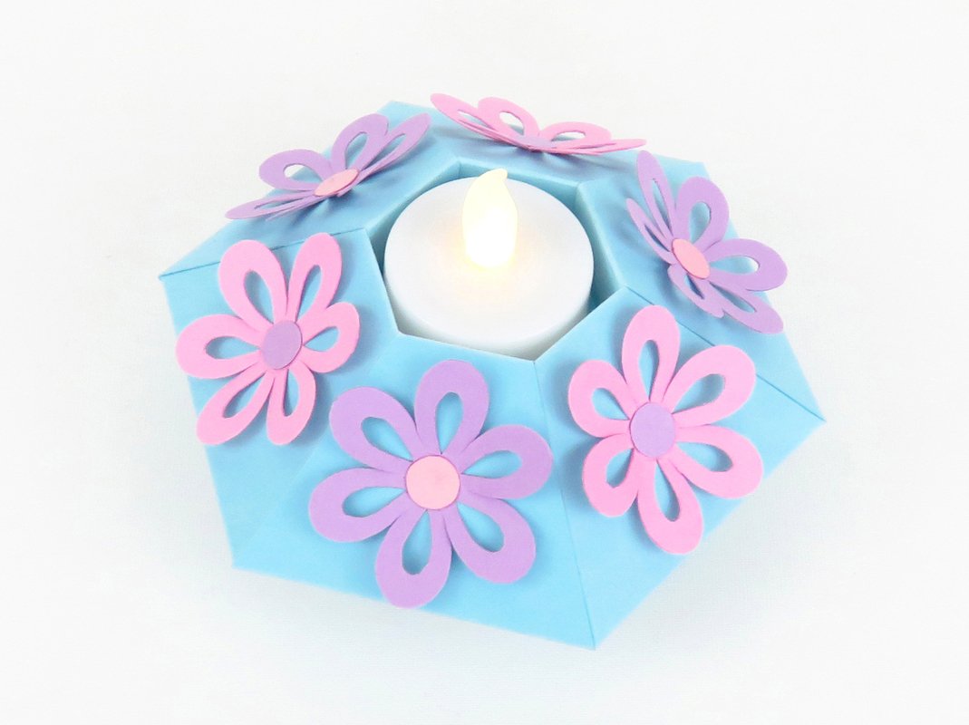 Teelichthalter in Pastellfarben – Bastelvorlagen mit Anleitung