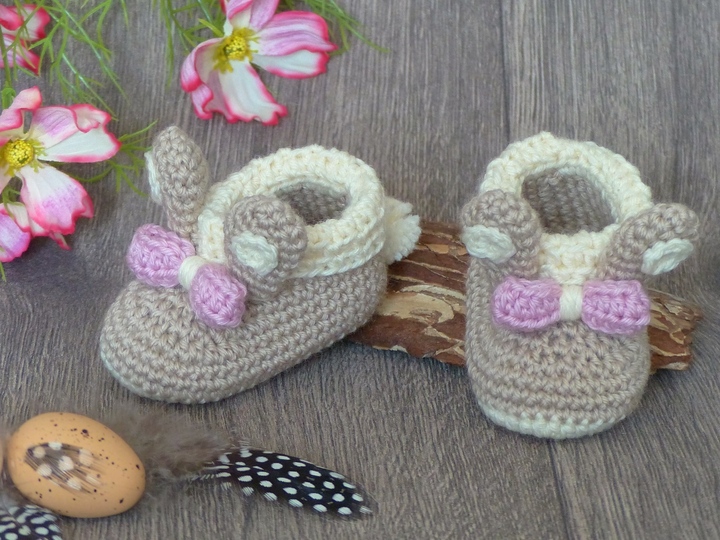 Baby Booties „Bunny“, 0-6 months – Crochet Pattern