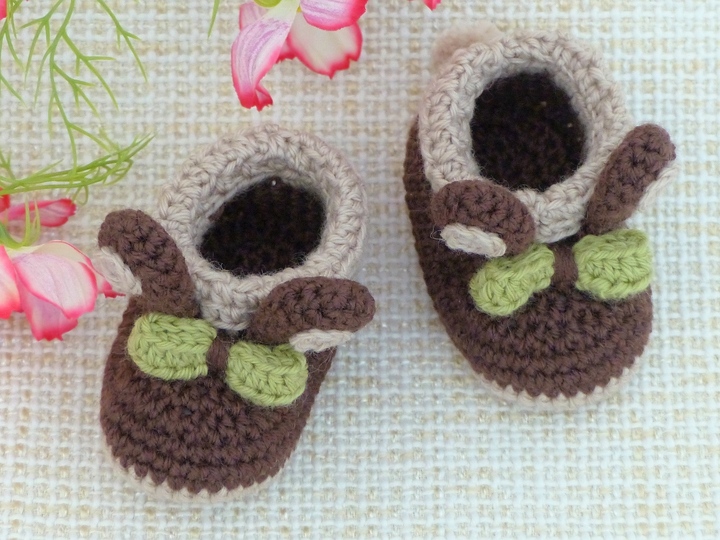 Baby Booties „Bunny“, 0-6 months – Crochet Pattern