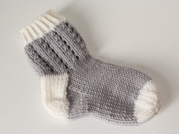 Strickanleitung Babysocken, Babysöckchen, Sohlenlänge 12 cm