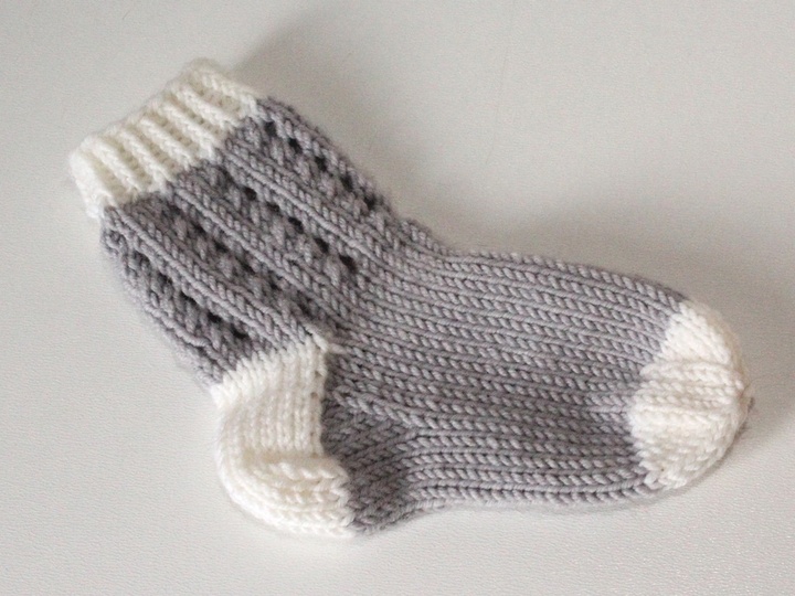 Strickanleitung Babysocken, Babysöckchen, Sohlenlänge 12 cm