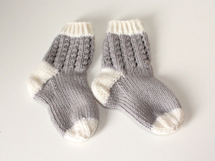 Strickanleitung Babysocken, Babysöckchen, Sohlenlänge 12 cm