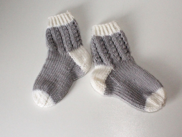 Strickanleitung Babysocken, Babysöckchen, Sohlenlänge 12 cm