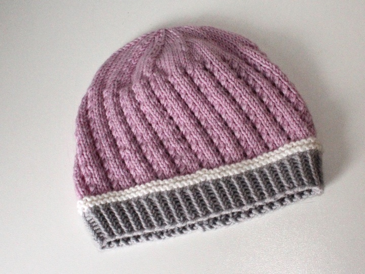 Strickanleitung Babymütze mit Lochmuster, ca. 2 - 8 Monate