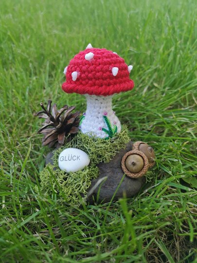 Mini Fliegenpilze u Schnecken 2 Größen Muttertag Glück Pilze Herbst