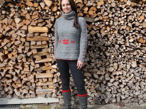 Pullover Tracht