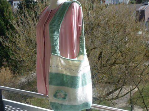 Anleitung Tasche mit Perlen und Blume