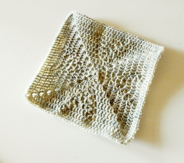 Afghan block with hearts crochet pattern