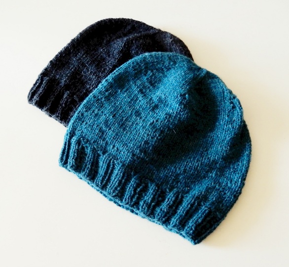 Gestrickte Damenmütze "BB"