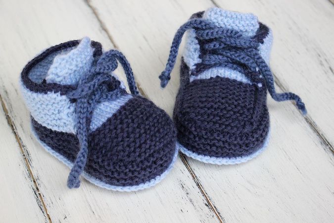 Knit Baby Booties Pattern