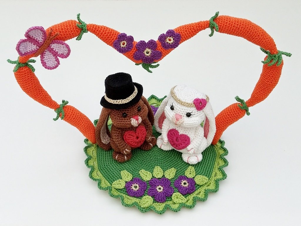 Häkelanleitung Frühlingsdeko "Hasenhochzeit"