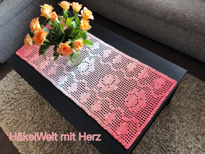 Häkeln / Tischläufer / Rosenherz / in 2 Größen