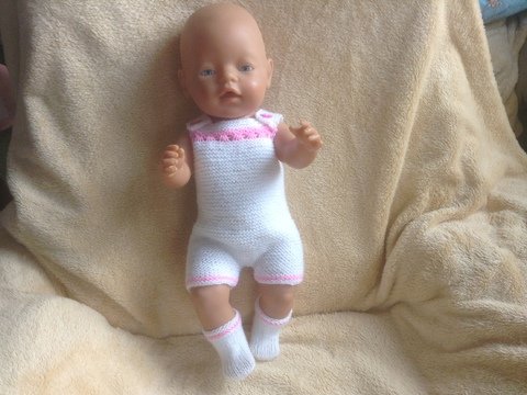 Strickanleitung für Kurzstrampler und Socken Gr, 40/45