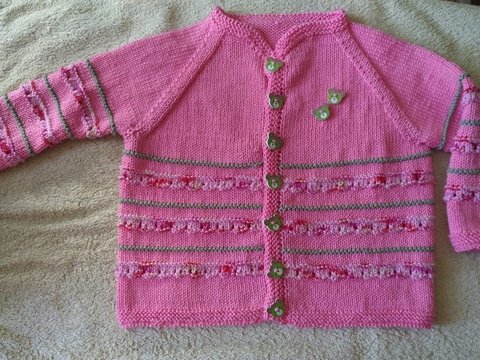 süßes Babyjäckchen