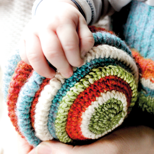 Baby Sensorikball/Spielball (Rasselball) - Häkelanleitung