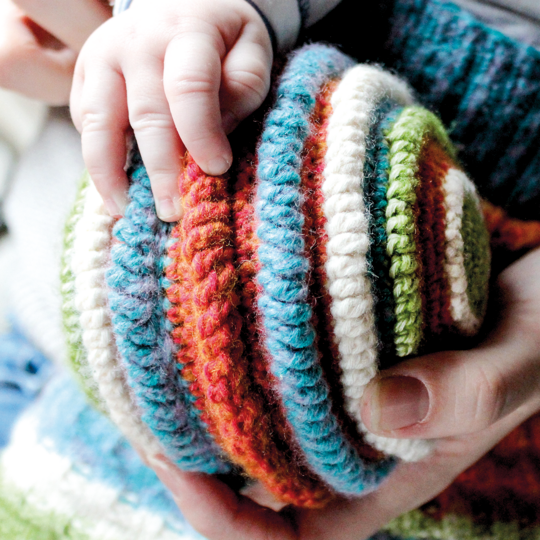 Baby Sensorikball/Spielball (Rasselball) - Häkelanleitung