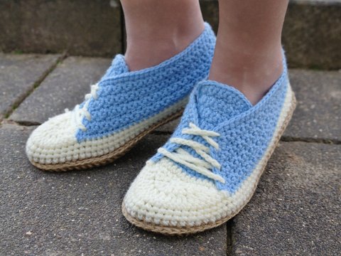 Häkelanleitung Turnschuhe Gr. 36-41 Es geht nach draußen!!!