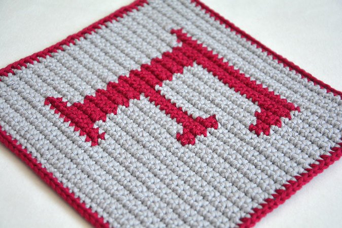 Letter "F" Potholder Crochet Pattern - for beginners