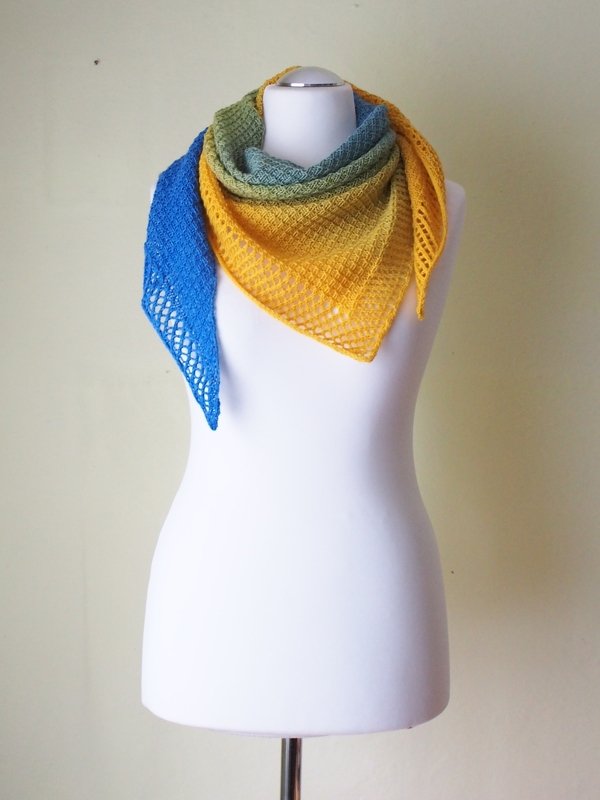 Trilogy shawl - full reversible - beginner - Image 5