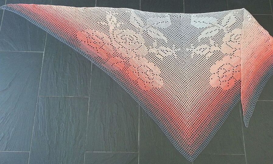 Häkelanleitung Tuch Sweet Rose Filettuch Motivtuch