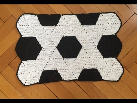 Häkelanleitung Fussball Deckchen