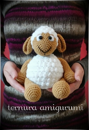 Crochet pattern of sheep lamb PDF english-deutsch-dutch