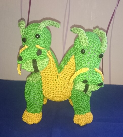 Doppelkopf Drache Grün - Amigurumi