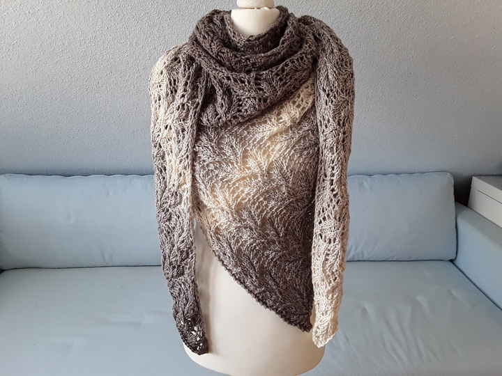 Tuch "Leaves-Stripes" mit SKY von Woolly Hugs gestrickt