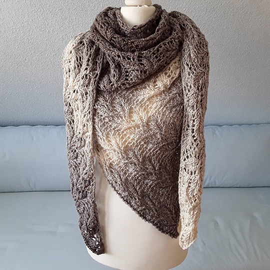 Tuch "Leaves-Stripes" mit SKY von Woolly Hugs gestrickt