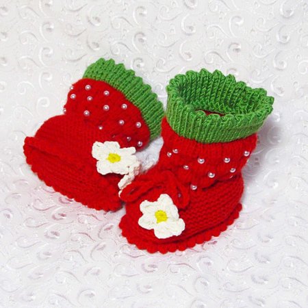 Knitted Booties-strawberries,baby knitting pattern,warm boots,warm baby booties,crib shoes.