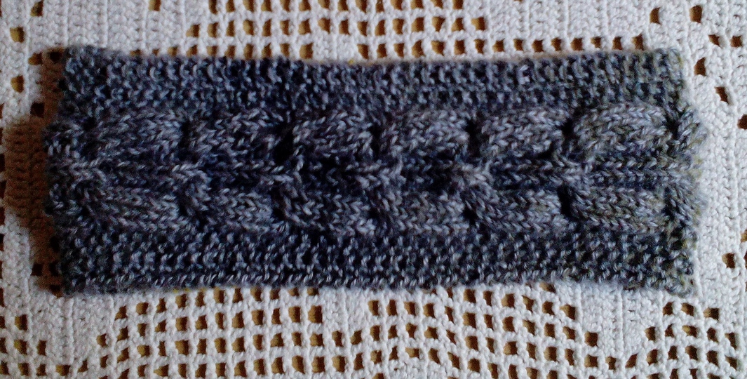 Strickanleitung Stirnband mit Zopfmuster