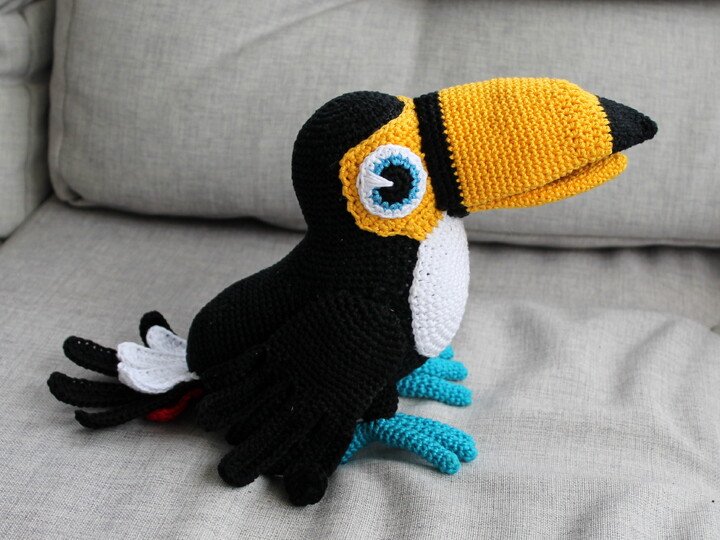 Tukan Toucy häkeln – Amigurumi-Vogel mit großem Schnabel (DE & EN)