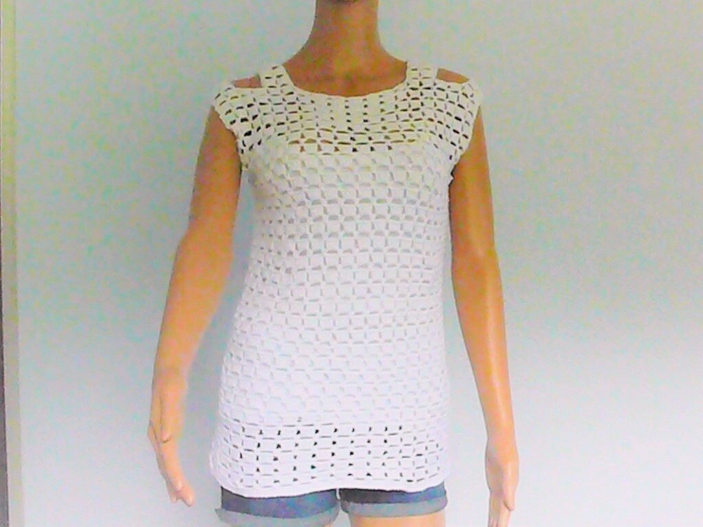 Häkelshirt - Häkeltop mit raffinierten Schulterträgern - ärmellos - weiß Gr. 36 - 46 - Bild 4