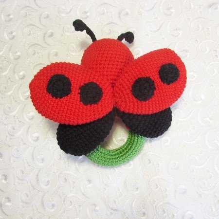 Rattle ladybug Pattern crochet rattle baby newborn teething ring with wooden beads ring, rattle, baby shower gift.