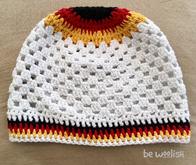 WM - Beanie Deutschland / Fan - Mütze - Häkelanleitung - einfach an alle Größen anzupassen