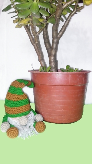 Häkelanleitung Gnom PDF english- deutsch-dutch