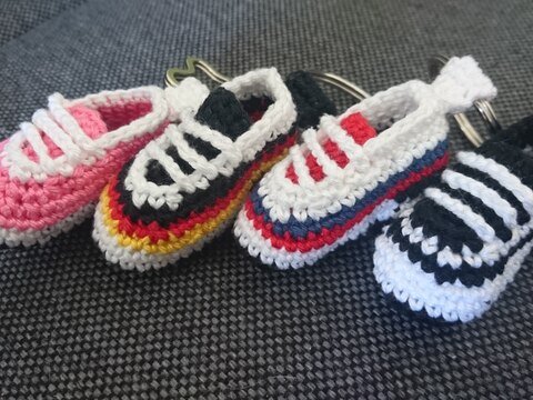 Mini-Schuh Schlüsselanhänger, Taschenbaumler