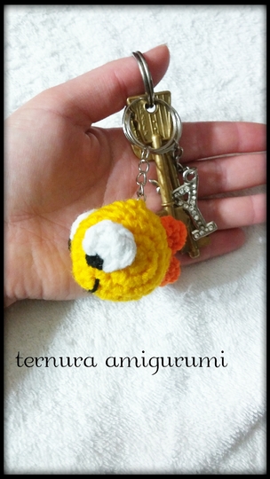Häkelanleitung  Fisch Schlüsselanhänger PDF english-deutsch-dutch Ternura Amigurumi