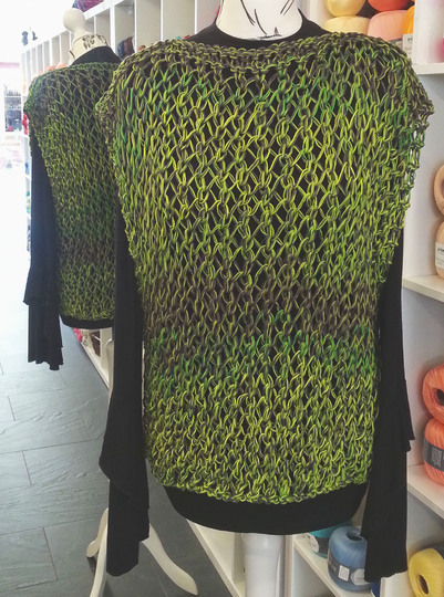 Strick Anleitung Top Lochmuster 3fädig alle Größen