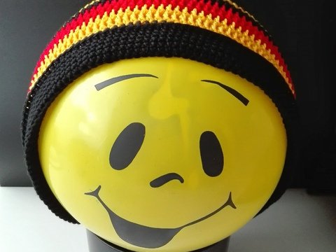 Häkelanleitung Mütze WM