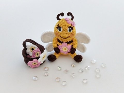 Häkelanleitung Glücksbringer kleine Biene "Sumina"