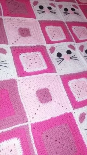 Häkelanleitung für Babydecke von Kätzchen PDF english-deutsch-dutch ternura amigurumi