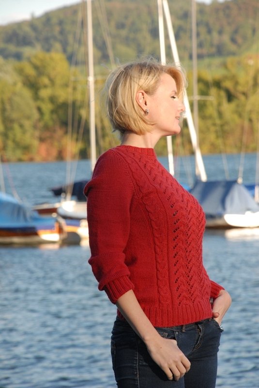 Damen Pullover mit Zopfmuster vorne, am Stück gestrickt. - Bild 5