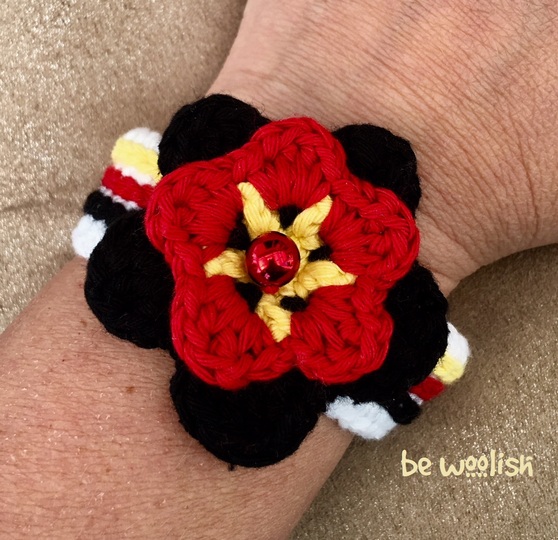 WM - Komplettset Deutschland / Fan - Häkelanleitung - Haarband, Armband, Beanie, Fußballherz uvm.